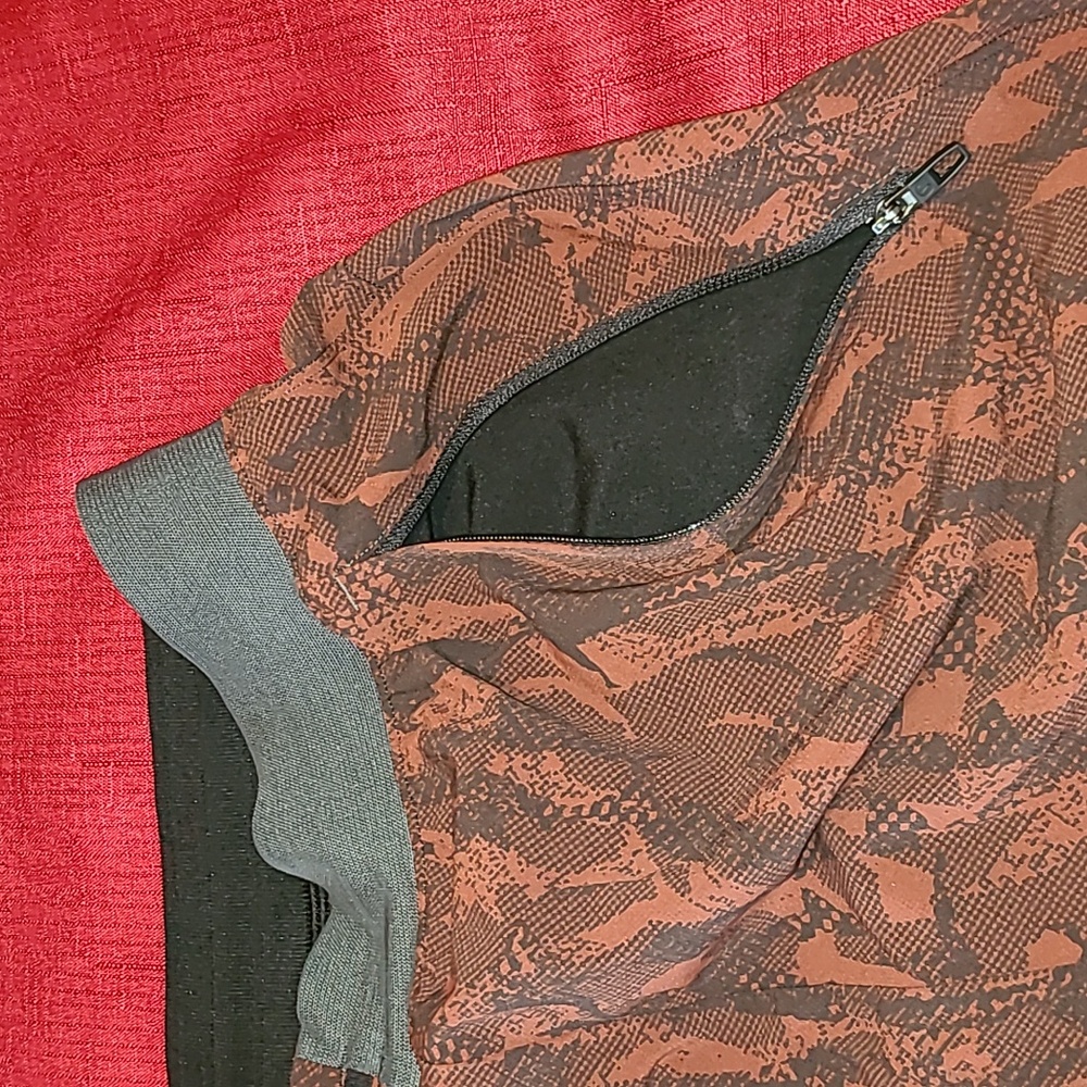 Lululemon Atletica Active Short for Men, Size XXL, Color Brown & Brike - Picture 4 of 11